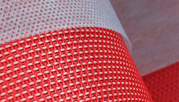 Mesh belt’ peelability is important to nonwoven fabric quality